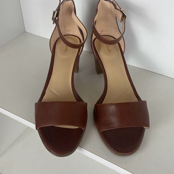 Clarks Kaylin Leather Sandals - Picture 3 of 9